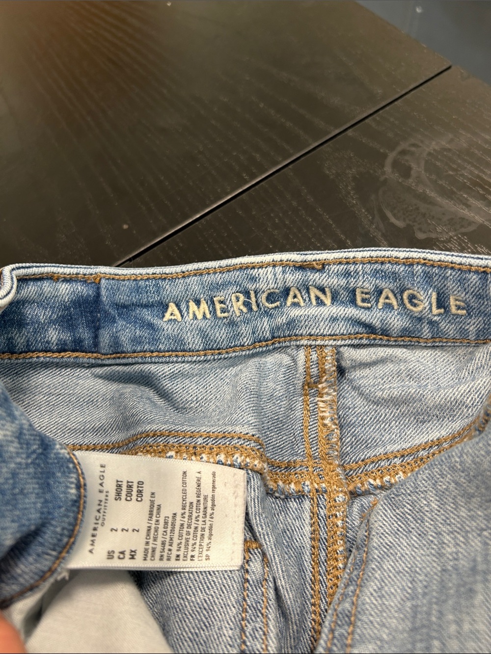 American Eagle Light Wash Denim Ripped Jeans